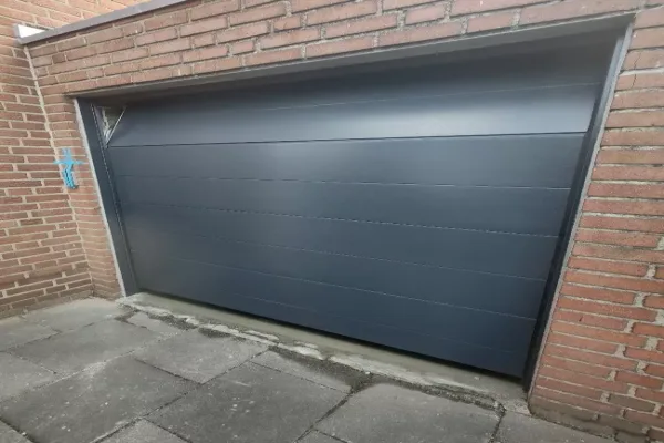 Garagentor-Sanierung • Vernum